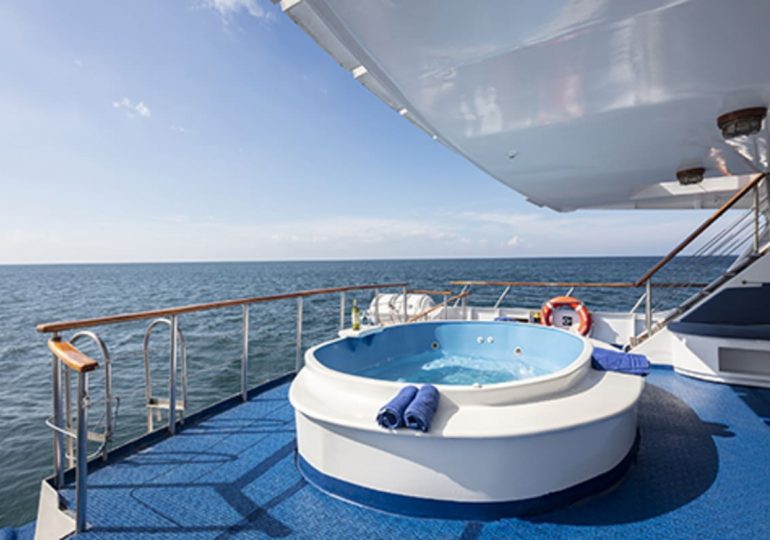 Coral Galapagos cruise Hot Tub