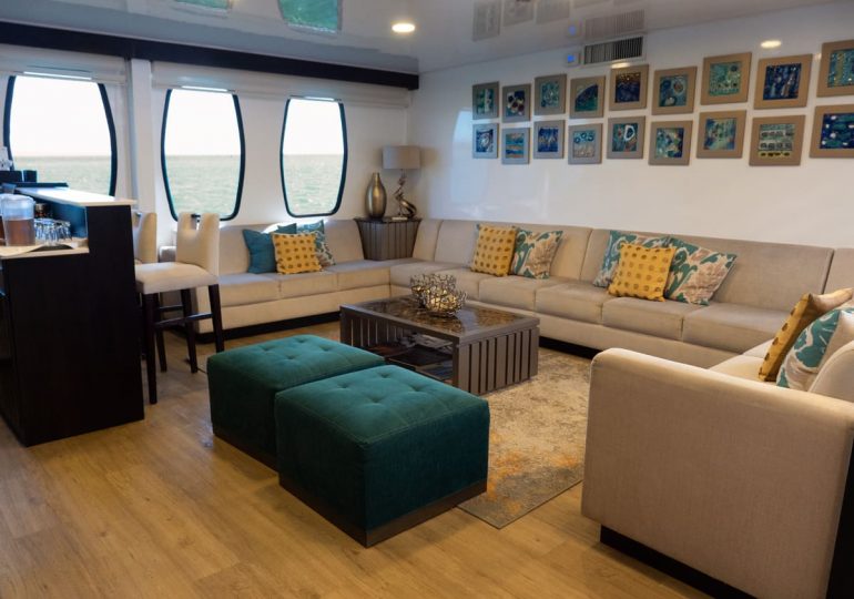Alya Yacht - Galapagos Luxury Cruise - Lounge