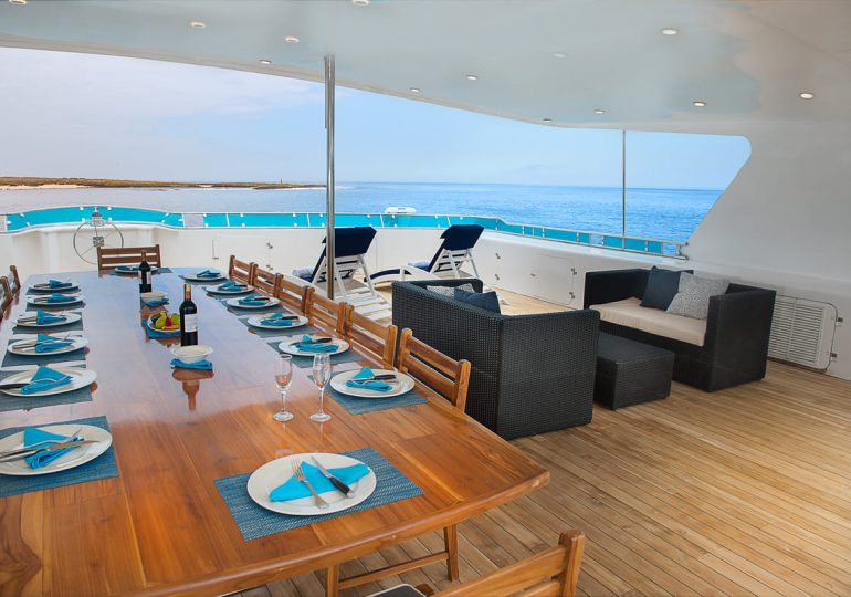 Galapagos Luxury Cruise - Cormorant Yacht - Al Fresco Dining Table