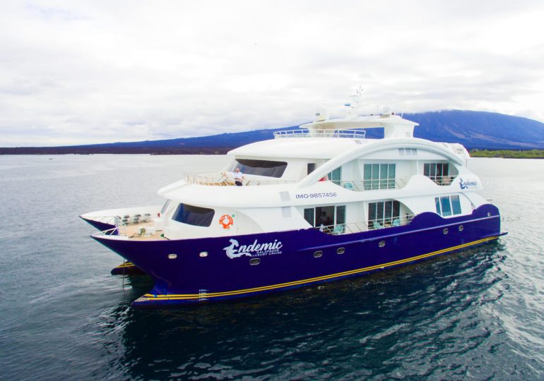 Galapagos Endemic Cruise 2