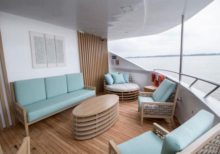 Galapagos Endemic Cruise - Al Fresco Lounge