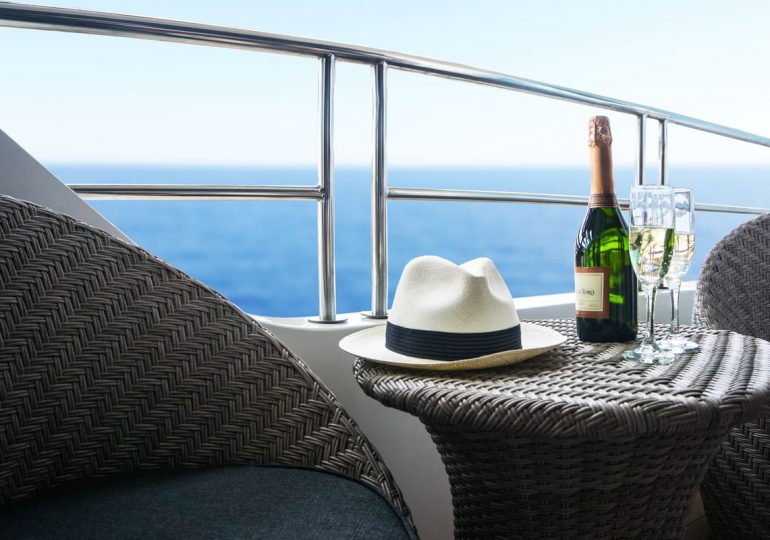 Galapagos Infinity Yacht - Balcony