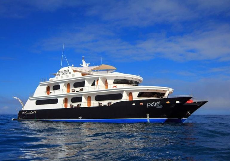 Galapagos Luxury Cruise - Petrel Catamaran 2