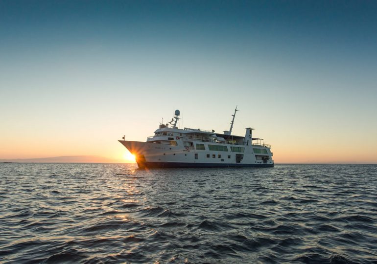 Isabella II Galapagos Cruise